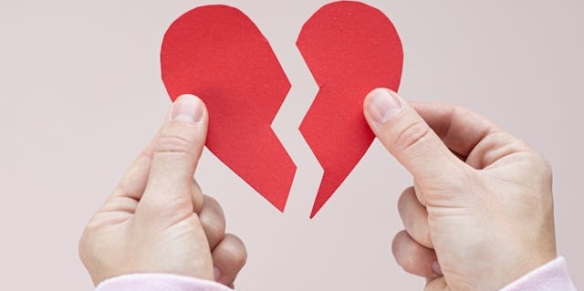 Signs of romance scams